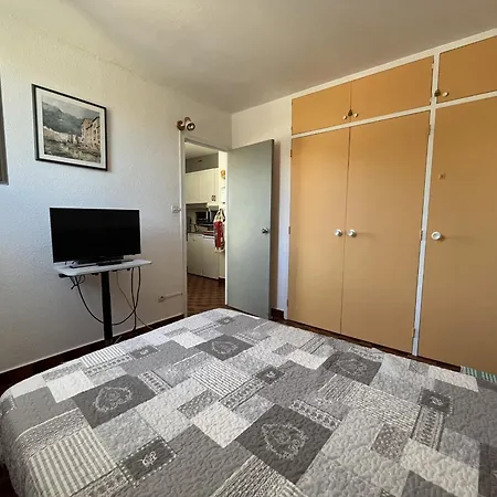 Spacieux T2 Climatise Avec Veranda, 150m Plage, Pkg, Au Coeur De La Grande - 4 Personnes - Fr-1-799-20 Apartmán Le Barcarès